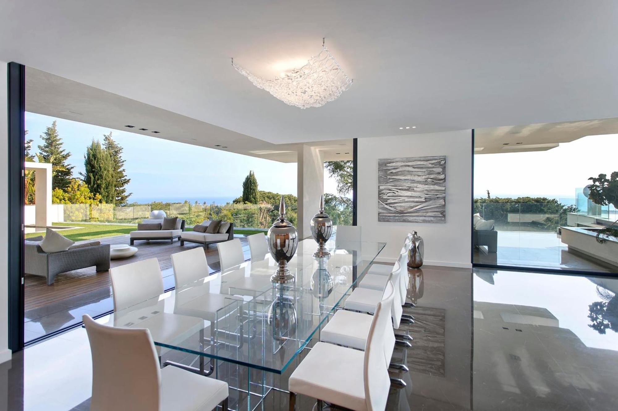 Ref 1960 - - Sea View For Rent * Cannes